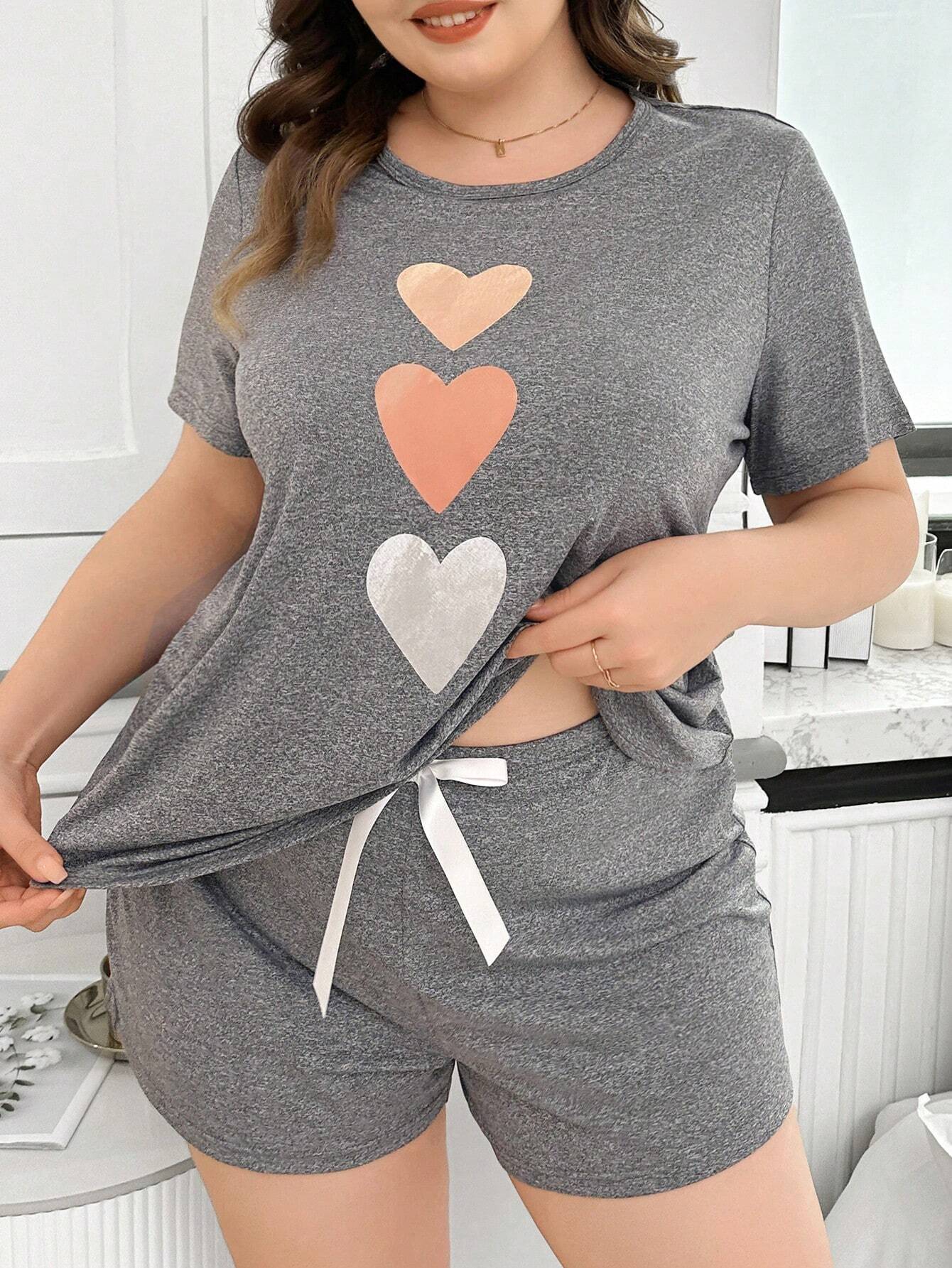 Plus Size Women Heart Print Crew Neck Short Sleeve T-Shirt And Shorts Pajama Set, Outfits