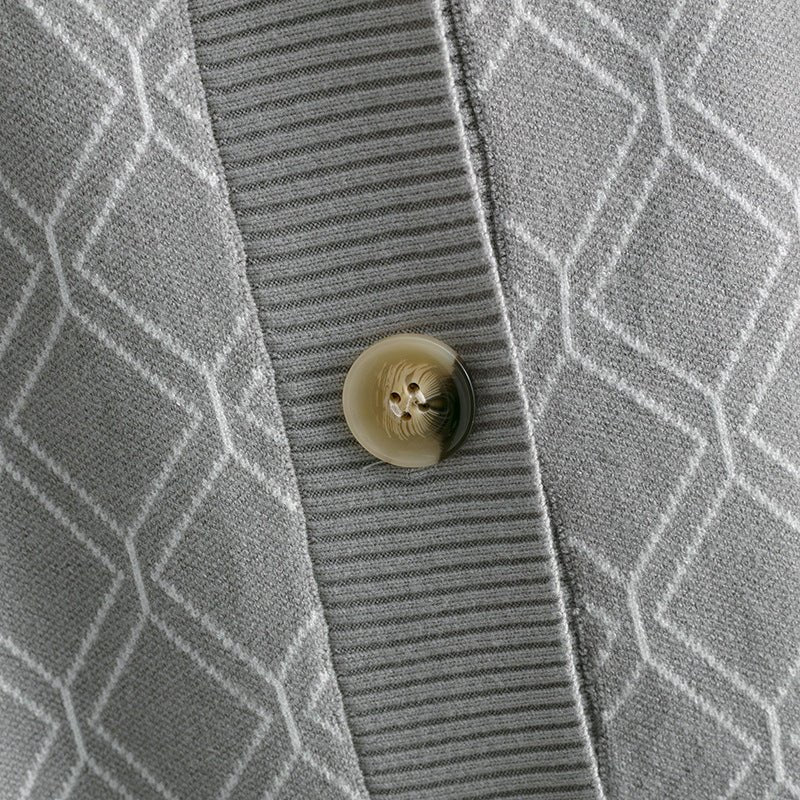 The Diamond Grace | Women's V-Neck Diamond Pattern Knit Cardigan - Image 4