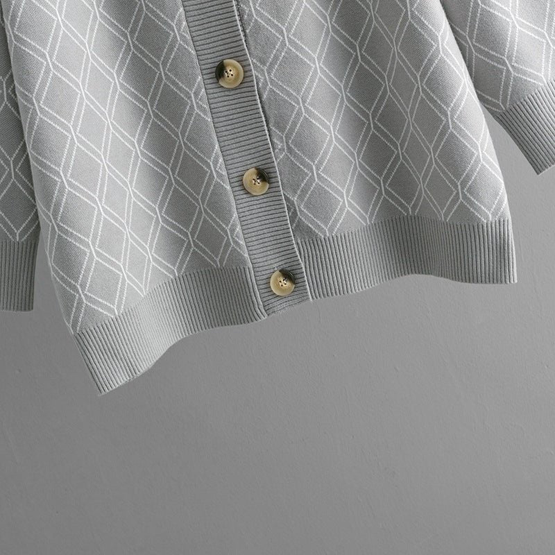 The Diamond Grace | Women's V-Neck Diamond Pattern Knit Cardigan - Image 8