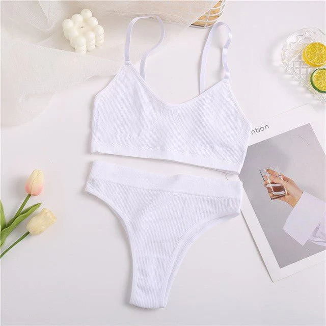 The Seamless Yoga Flow | Women's Seamless Sports Bra & Thong Bodysuit Set - Image 6